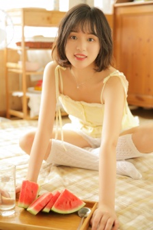 俄罗斯的好白呦LILY